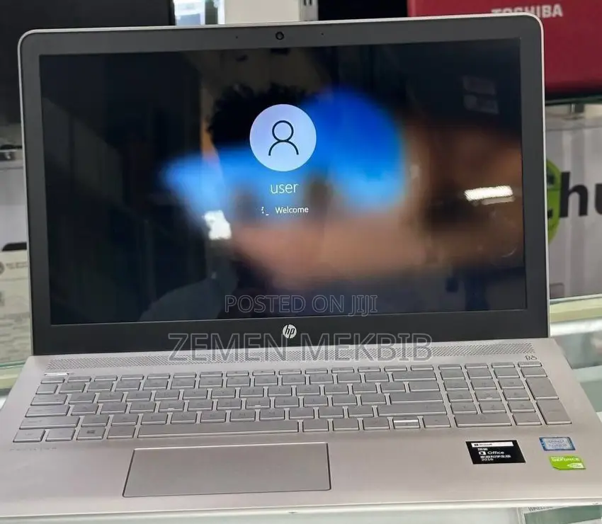 New Laptop HP Pavilion 15 8GB Intel Core I5 HDD 1T
