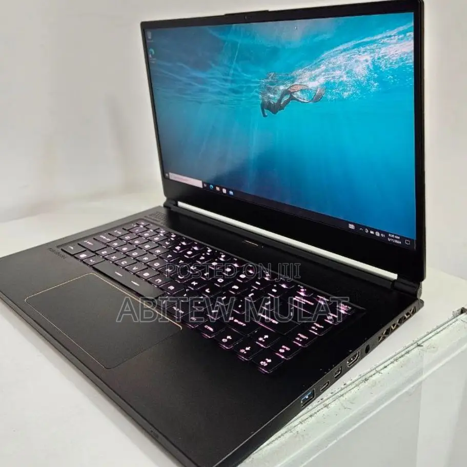 New Laptop MSI GS65 Stealth Thin 8RE 32GB Intel Core I7 SSD 512GB