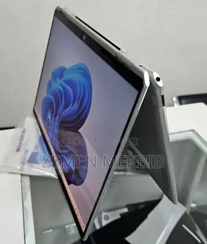 Photo - New Laptop HP 16GB Intel Core I5 SSD 512GB