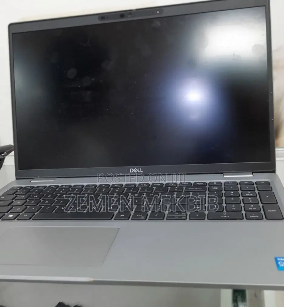 New Laptop Dell 16GB Intel Core I5 SSD 512GB