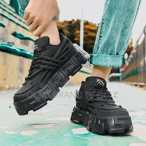 Photo - VERSACE Luxury Sneakers Master Quality Black Shoes