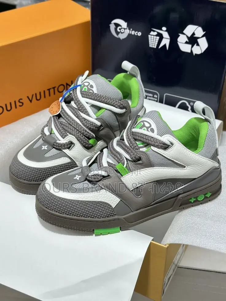 Louis Vuitton LV Luxury Sneakers Master Quality 
Shoes