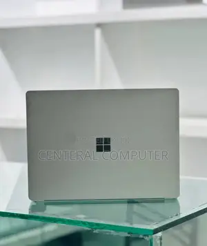 New Laptop Microsoft Surface Laptop 2 16GB Intel Core i7 SSD 512GB