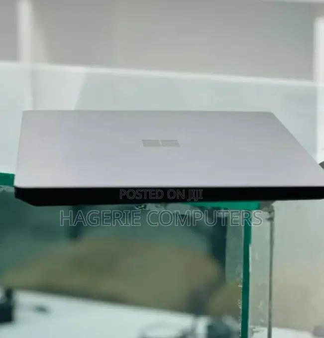 New Laptop Microsoft Surface Laptop 2 16GB Intel Core I7 SSD 512GB