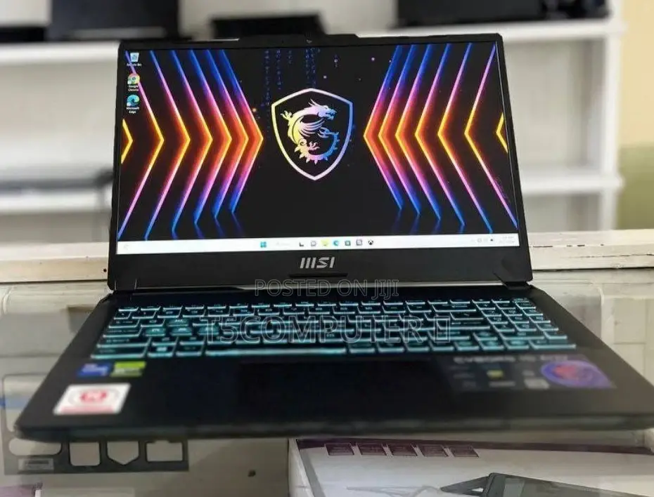 New MSI Creator 17 B11uh-416 16GB Intel Core I7 SSHD (Hybrid) 512GB