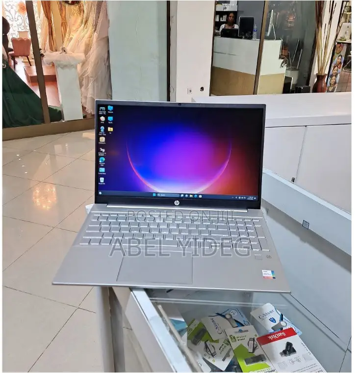 New Laptop HP Pavilion 15 16GB Intel Core I7 SSD 512GB