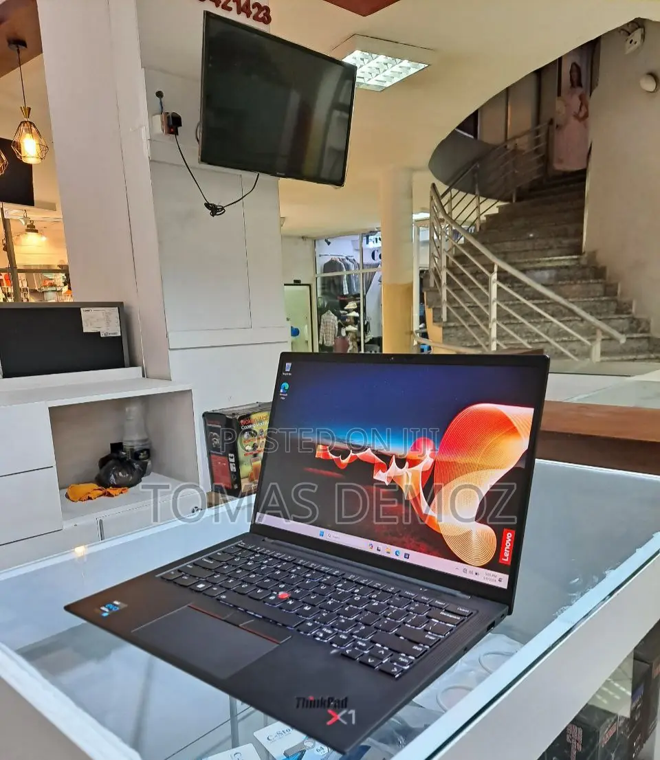New Laptop Lenovo ThinkPad X1 Carbon 16GB Intel Core I7 SSD 512GB