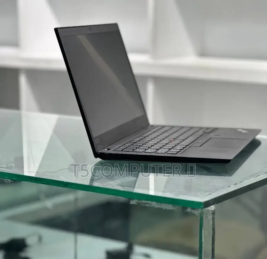 New Laptop Lenovo 16GB AMD Ryzen 7 SSD 512GB