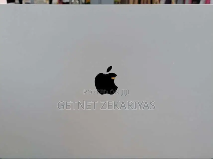 New Laptop Apple MacBook Pro 32GB Apple M1 Pro SSD 512GB