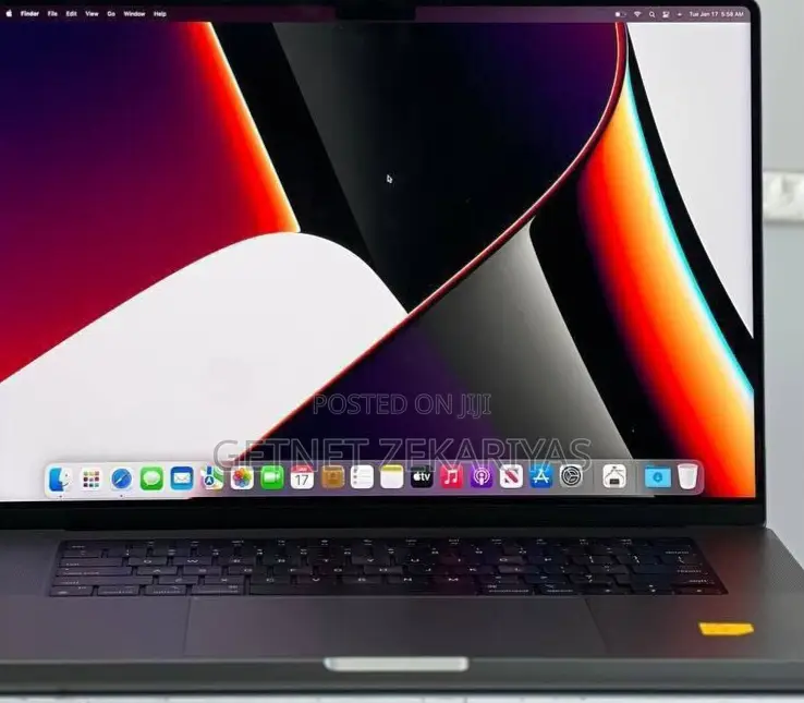 New Laptop Apple MacBook Pro 32GB Apple M1 Pro SSD 512GB