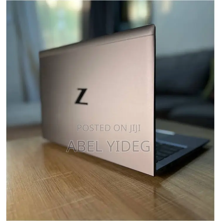 New Laptop HP ZBook Studio 8GB Intel Core I5 SSD 256GB