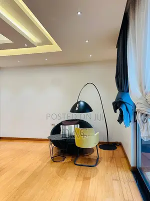 7bdrm House in አምቼ አካባቢ ቅንጡ የግል, Bole for sale