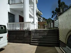 5bdrm House in መገናኛ ቶፕ ቪው ቅንጡ መኖሪያ, Yeka for sale