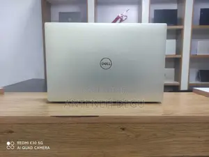 New Laptop Dell XPS 15 32GB Intel Core I7 SSD 512GB