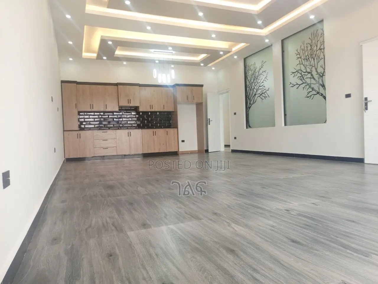 4bdrm Villa in ወሰን አካባቢ በጣም ቆንጆ, Yeka for sale