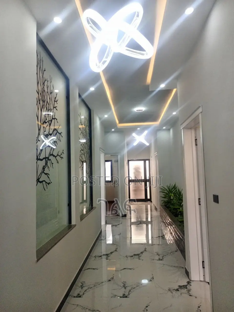 4bdrm Villa in ወሰን አካባቢ በጣም ቆንጆ, Yeka for sale