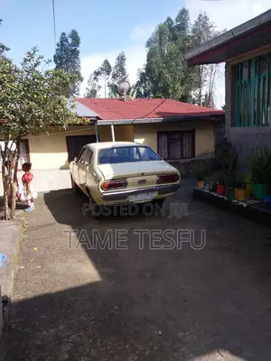 3bdrm House in Kotobe, Yeka for sale