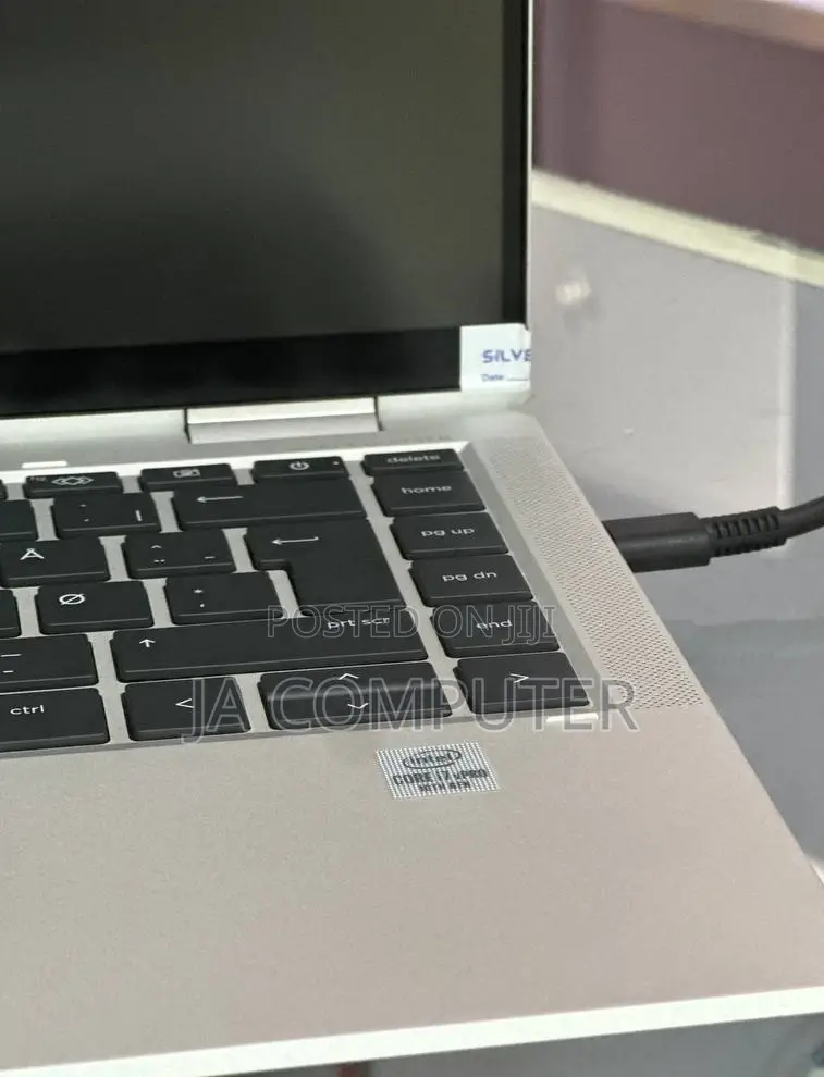 New Laptop HP Pavilion 15 16GB AMD Ryzen 7 SSD 512GB