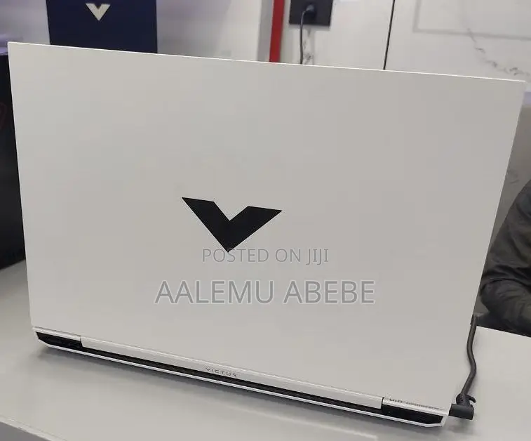 New Laptop HP Victus 16 16GB Intel Core I7 SSD 512GB