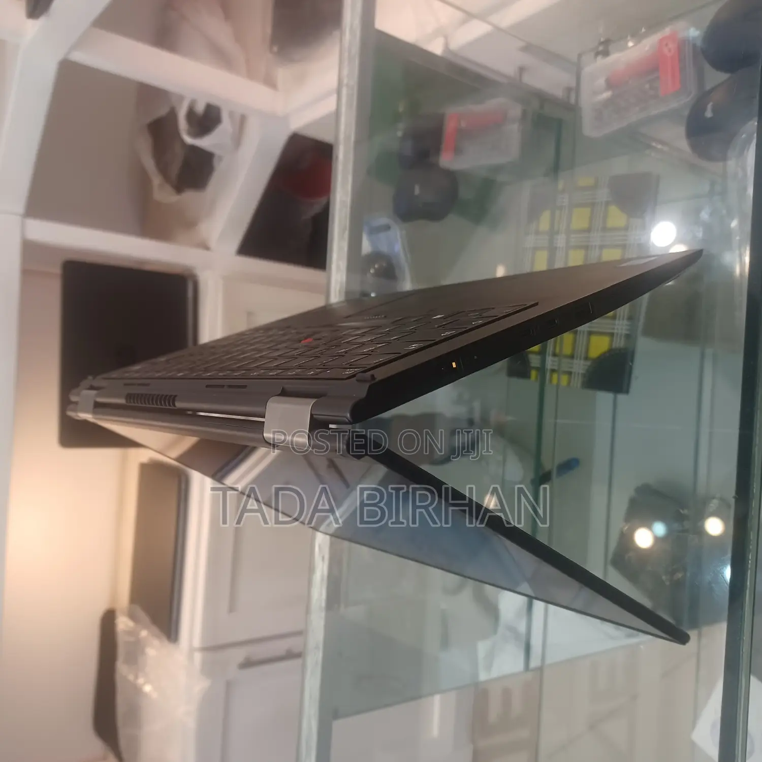 New Laptop Lenovo ThinkPad Yoga 370 8GB Intel Core I5 SSD 512GB