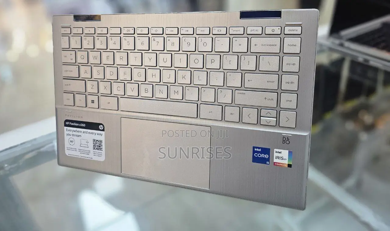 New Laptop HP Pavilion 13 X360 8GB Intel Core I5 SSD 512GB
