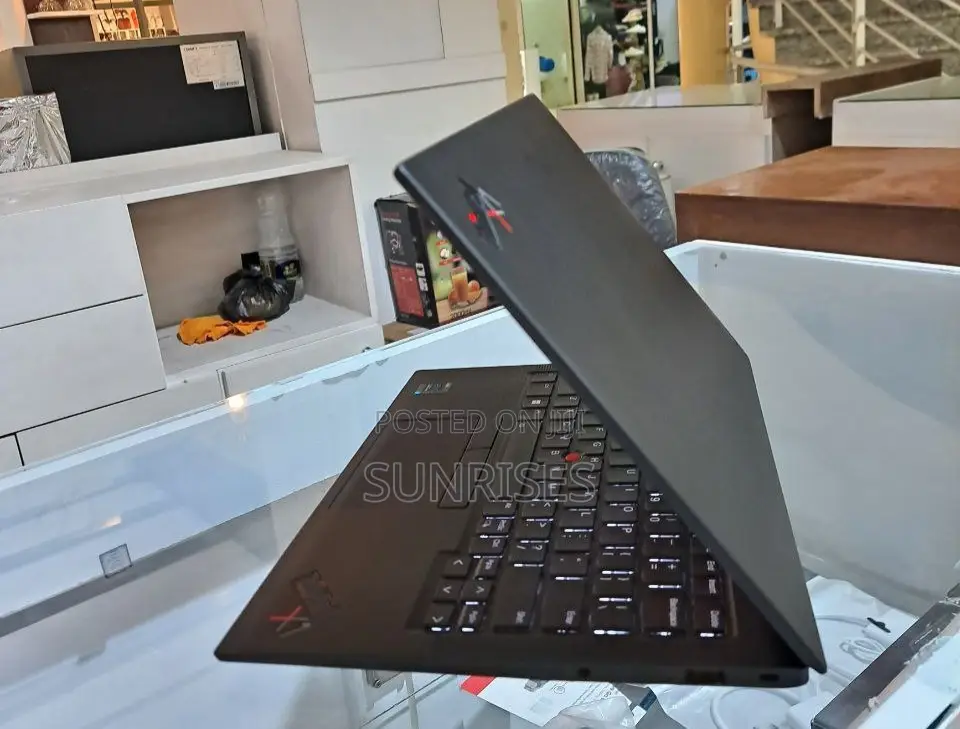 New Laptop Lenovo ThinkPad X1 Carbon 16GB Intel Core I7 SSD 512GB