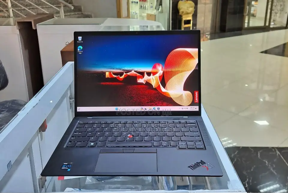 New Laptop Lenovo ThinkPad X1 Carbon 16GB Intel Core I7 SSD 512GB