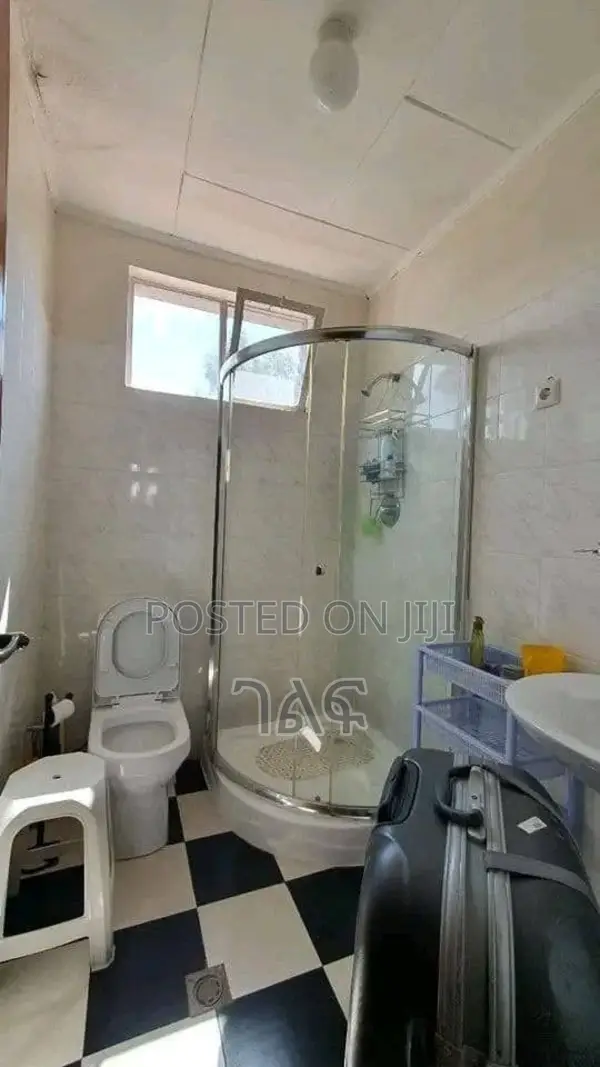 5bdrm House in አያት ኮምፓውንድ ውስጥ G+1, Yeka for sale