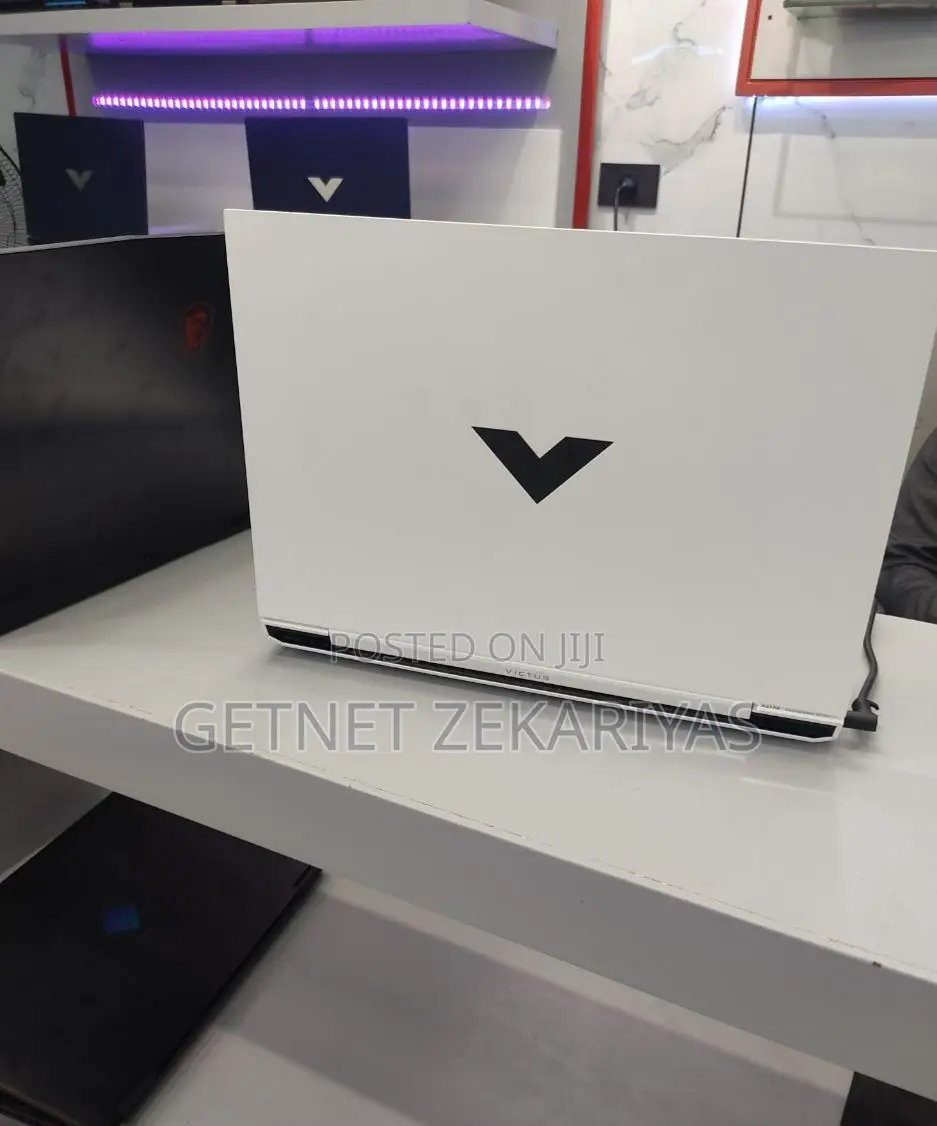 New Laptop HP Victus 15 16GB Intel Core I7 SSD 512GB