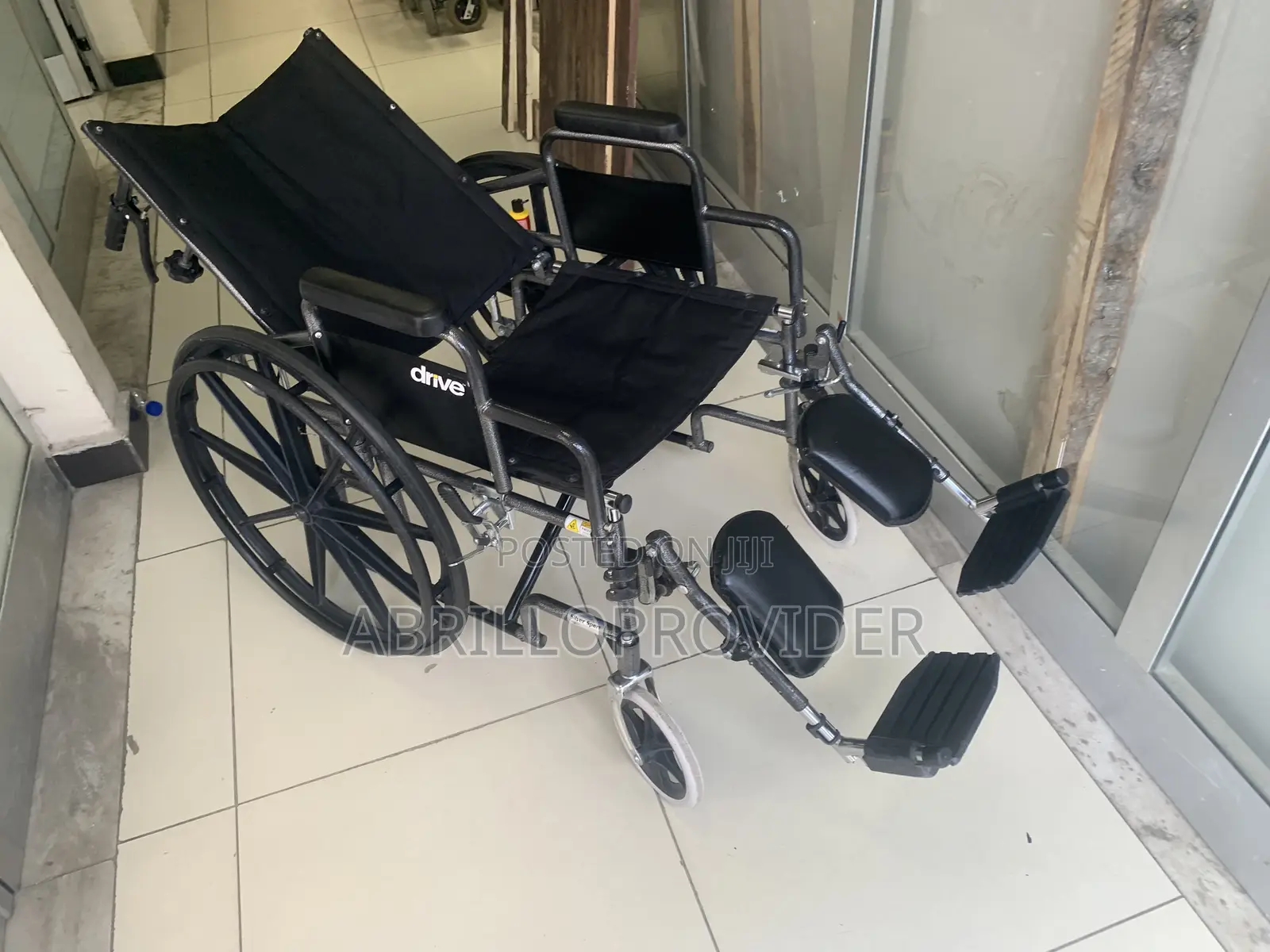 Self Drive Wheelchair With Footrest \Second Wheelchair