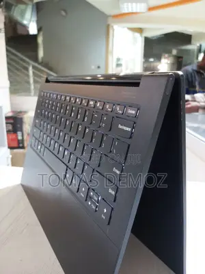 Photo - New Laptop Lenovo Yoga 910 16GB Intel Core I7 SSD 512GB