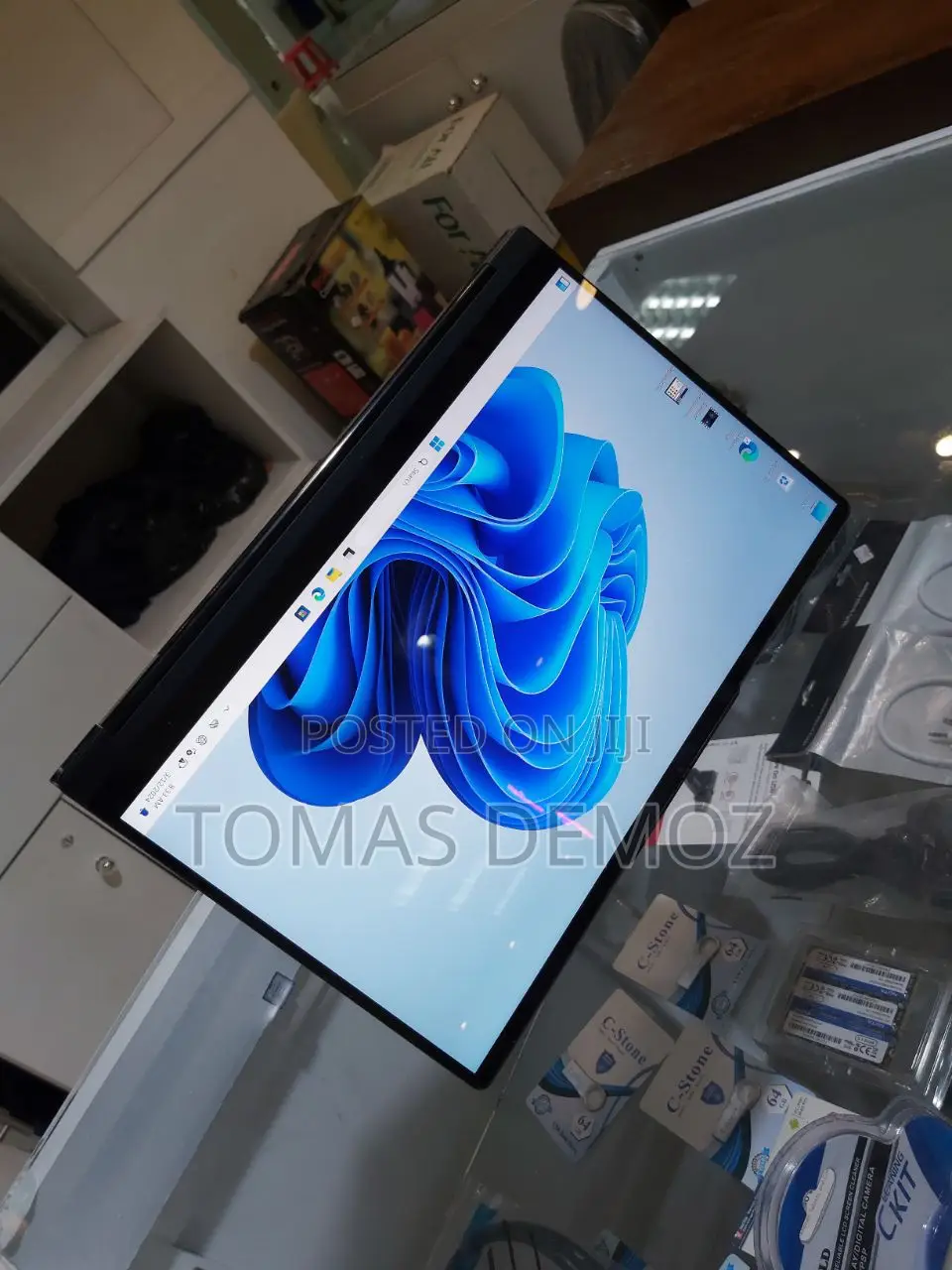 New Laptop Lenovo Yoga 910 16GB Intel Core I7 SSD 512GB