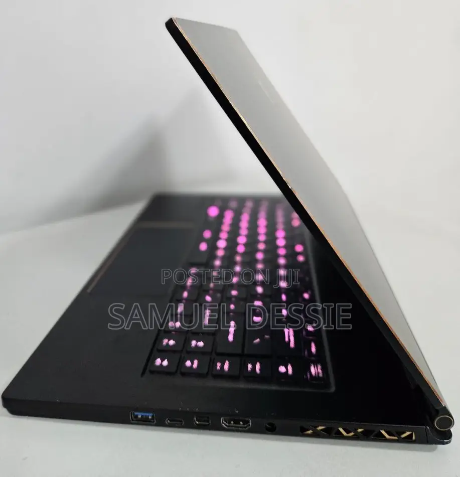 New Laptop MSI GS65 Stealth Thin 8RF 32GB Intel Core I7 SSD 512GB