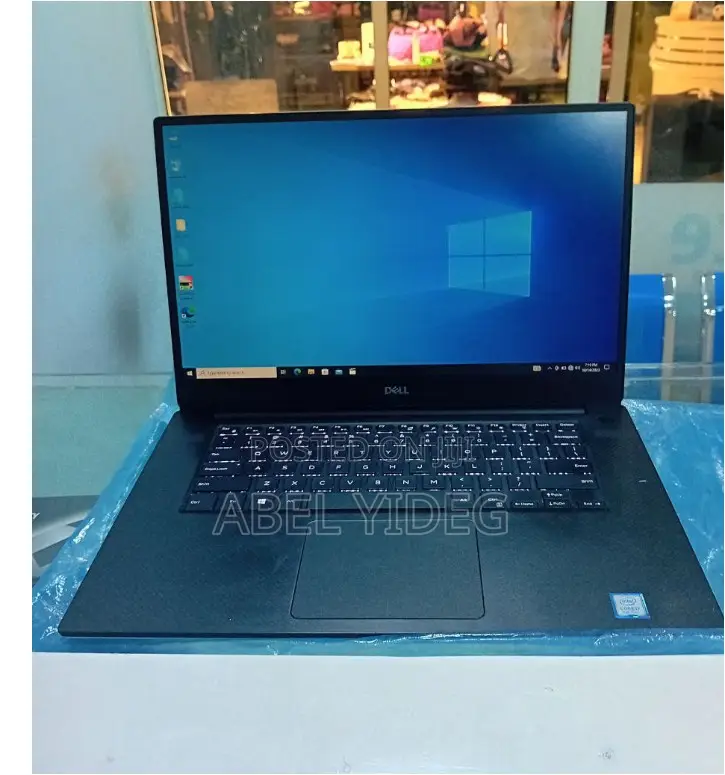 New Laptop Dell XPS 15 32GB Intel Core I7 SSD 1T