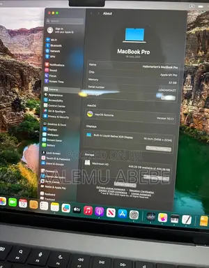 Photo - New Laptop Apple MacBook Pro 2021 M1 32GB Apple M1 SSD 512GB