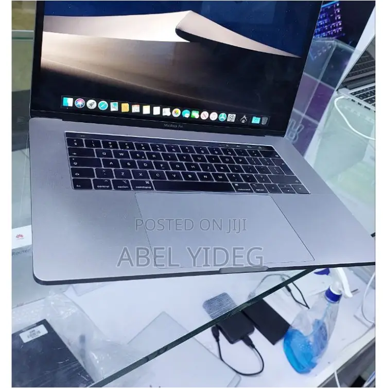 New Laptop Apple MacBook Pro 2019 32GB Intel Core I9 SSD 1T