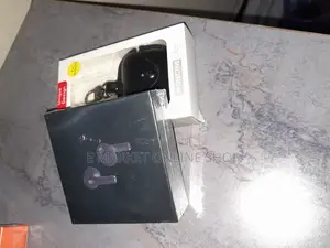 Photo - 3rd Generation Airpod With Protection Case