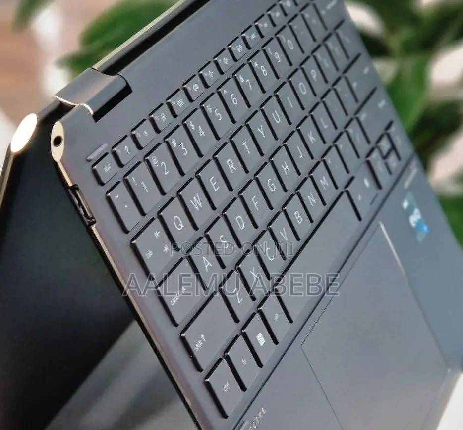 New Laptop HP Spectre X360 16GB Intel Core I7 SSD 1T