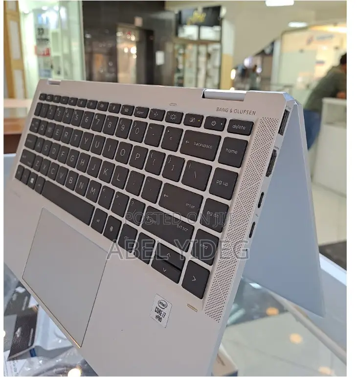 New Laptop HP EliteBook X360 1040 G7 16GB Intel Core I7 SSD 512GB