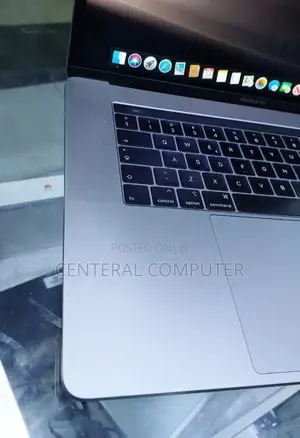 New Laptop Apple MacBook Pro 2019 32GB Intel Core I9 SSD 1T