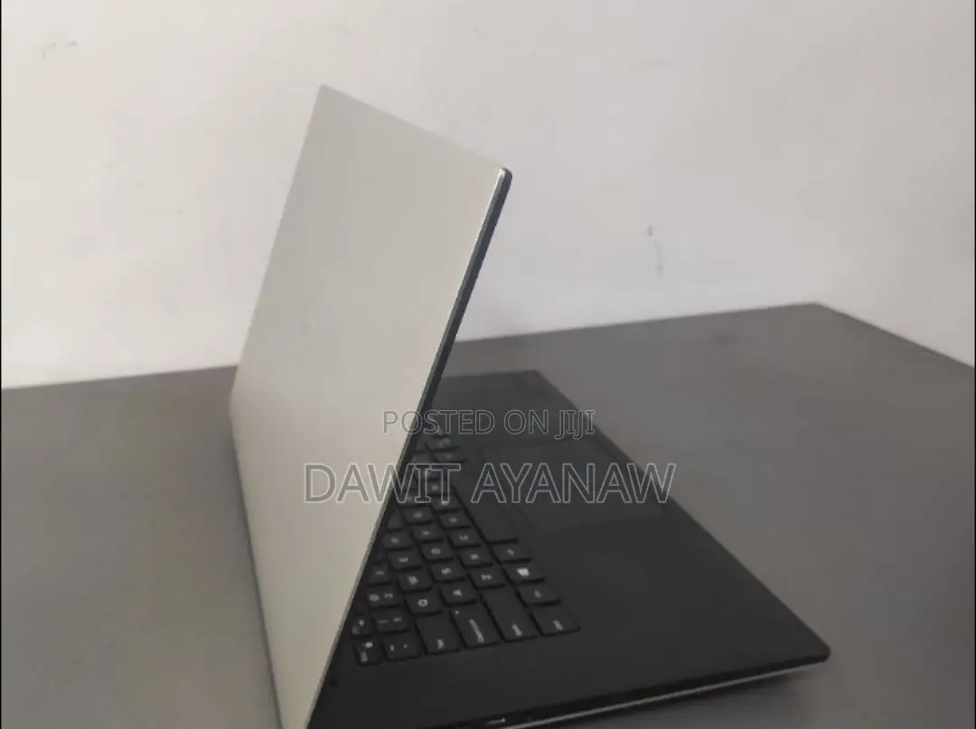 New Laptop Dell 32GB Intel Core I7 SSD 1T