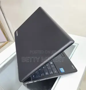 New Laptop Toshiba Satellite C665 4GB Intel Core I5 HDD 500GB