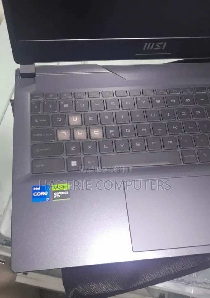 New Laptop MSI 16GB Intel Core I7 SSD 512GB