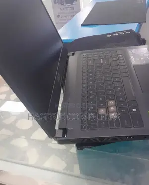 New Laptop MSI 16GB Intel Core I7 SSD 512GB