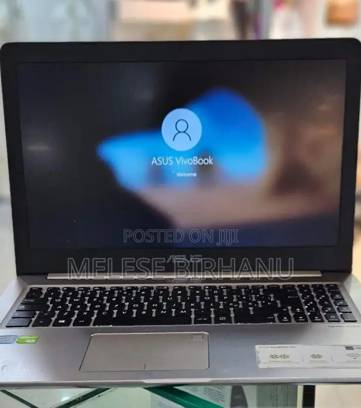 New Laptop Asus 8GB Intel Core I7 HDD 1T