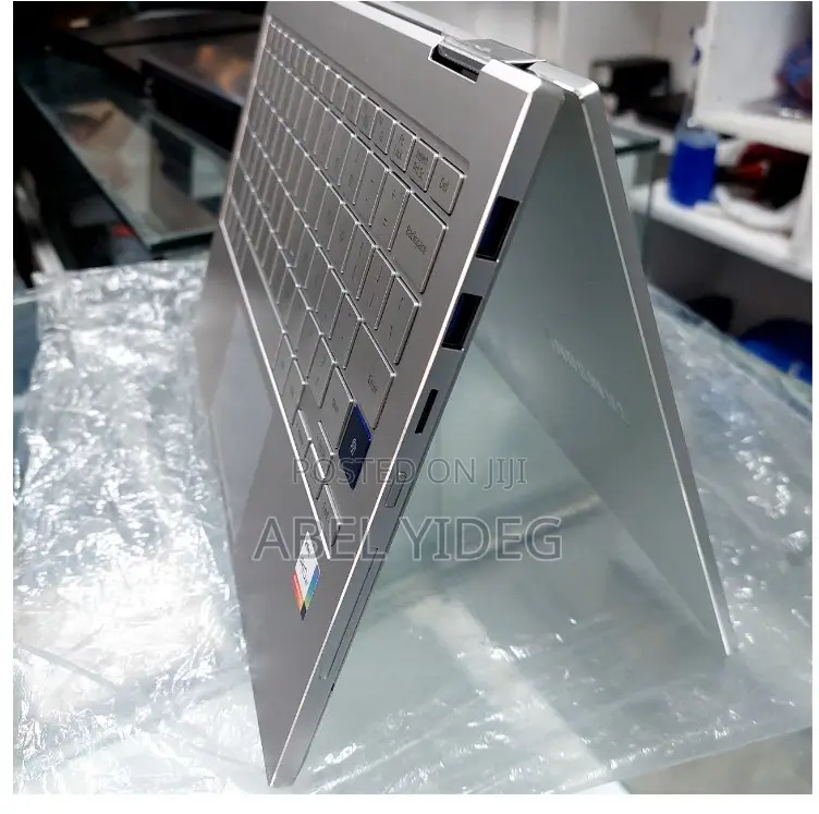 New Laptop Samsung Galaxy Book 2 16GB Intel Core I7 SSD 512GB