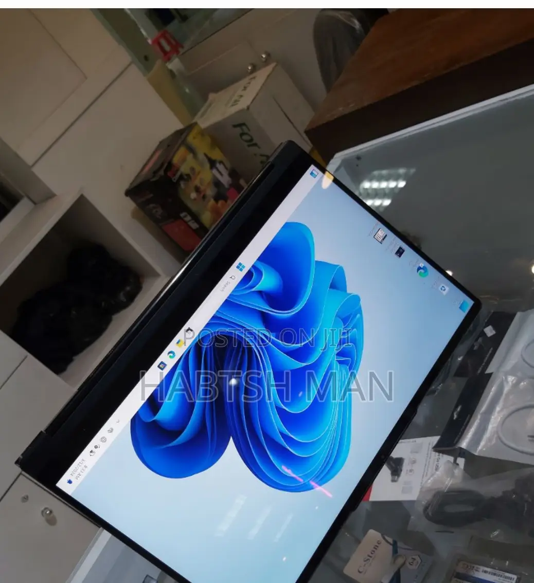 New Laptop Lenovo ThinkPad Yoga 16GB Intel Core I7 SSD 512GB