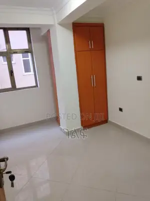 3bdrm Apartment in Cmc የተባበሩት አካባቢ, Bole for sale