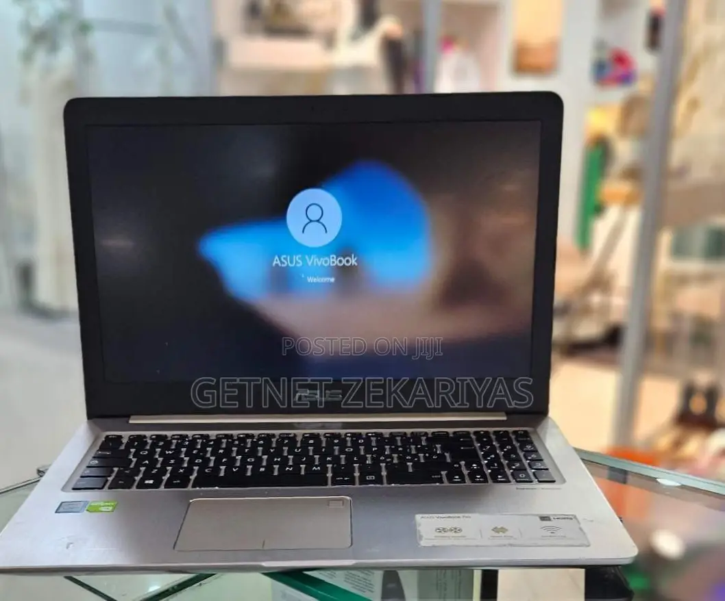 New Laptop Asus VivoBook 15 X505BA 8GB Intel Core I7 SSD 1T