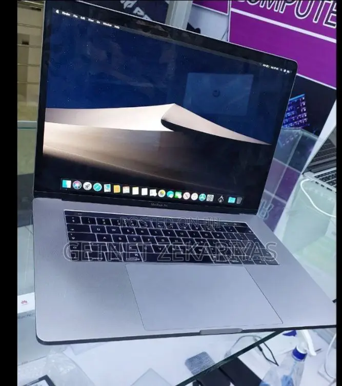 New Laptop Apple MacBook Pro 2019 32GB Intel Core I9 SSD 1T